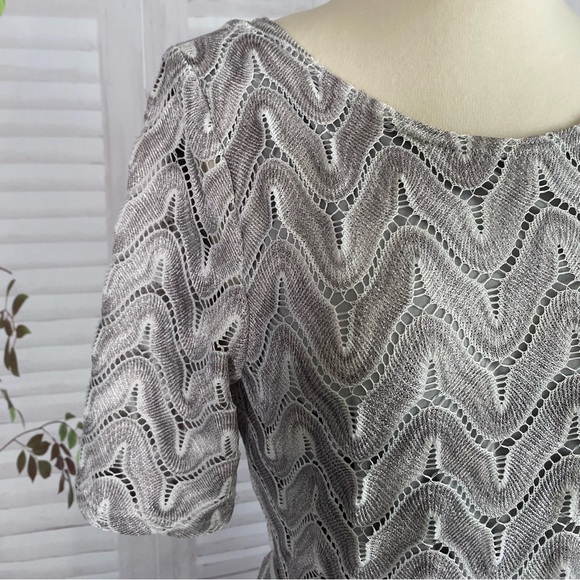 New Connected Apparel Dress 8 Sheath Silver Gray Crochet Lace Belted Holiday NWT - Picture 6 of 8